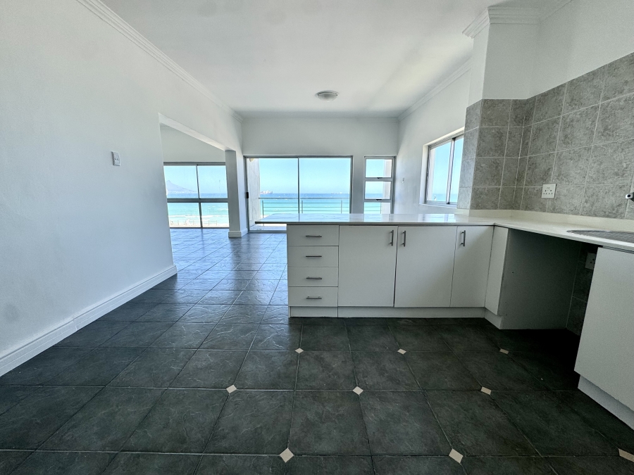 3 Bedroom Property for Sale in Beachfront Western Cape